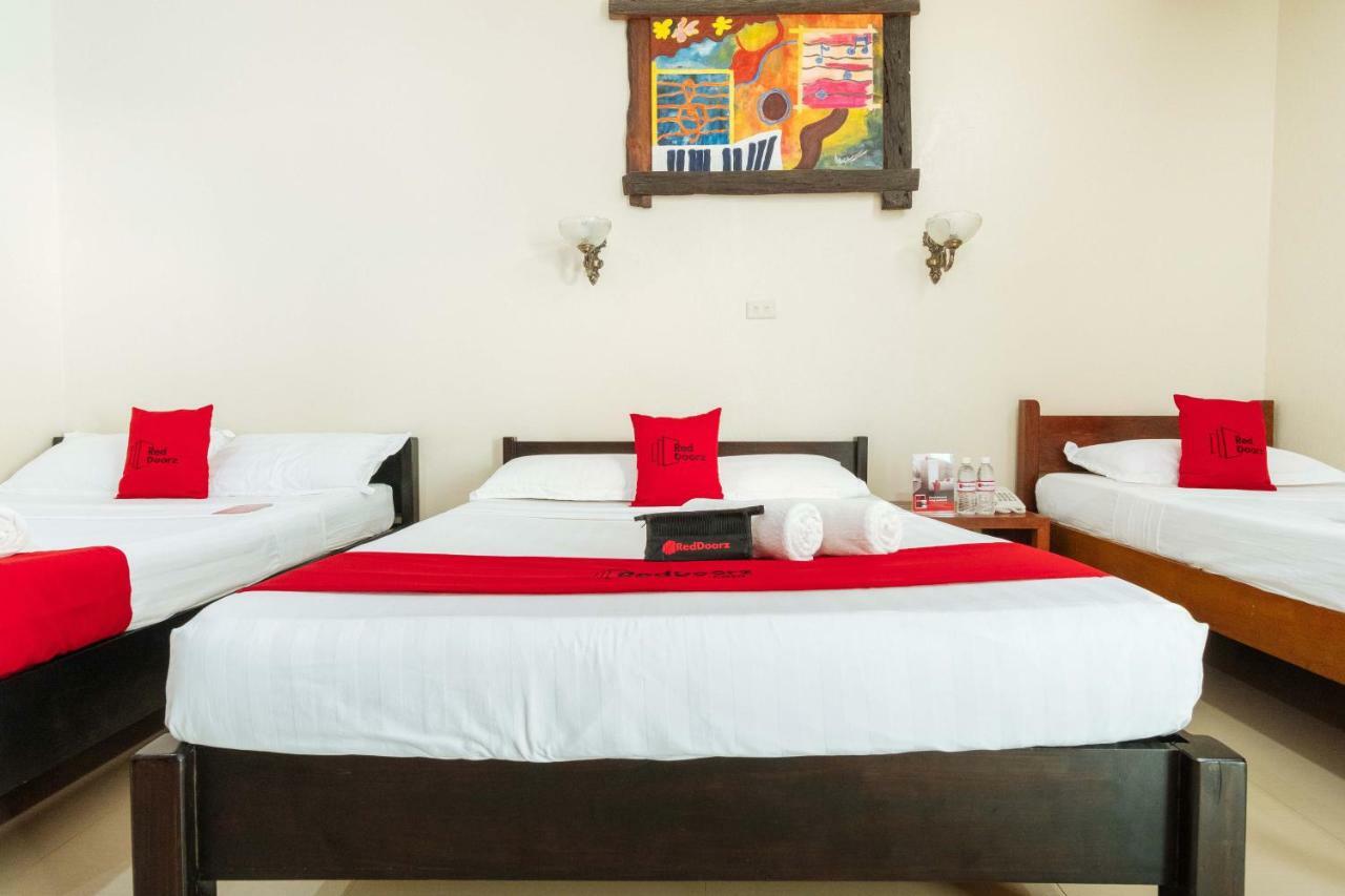 Reddoorz Premium Near Pristine Beach Puerto Princesa Eksteriør billede